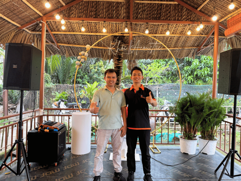 6lap dat dan am thanh san khau nho gon cho nha hang tai tp hcm (2)