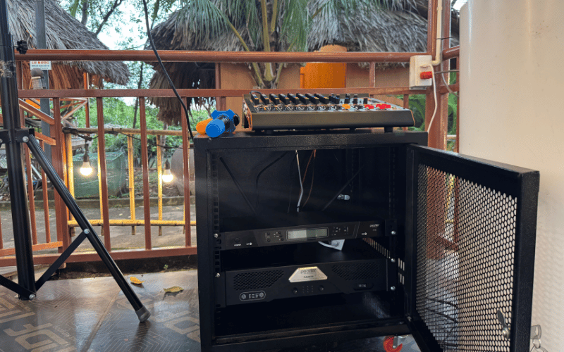 5lap dat dan am thanh san khau nho gon cho nha hang tai tp hcm