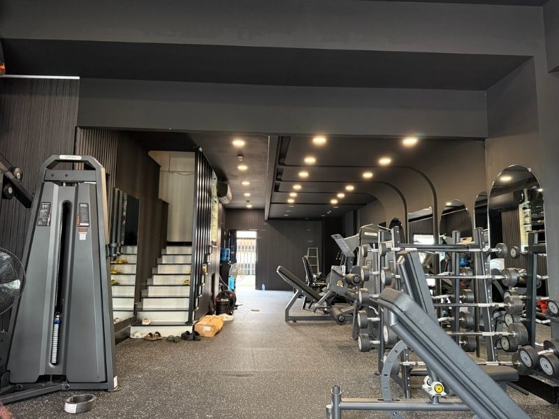 lap dat dan loa treo tuong cho phong gym tai go vap tp hcm (2)