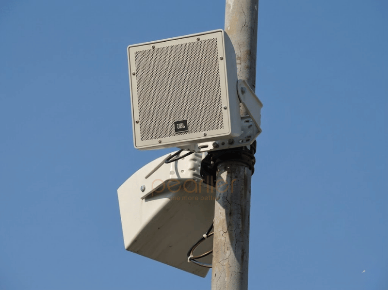 1 Loa Treo Tường JBL AWC82