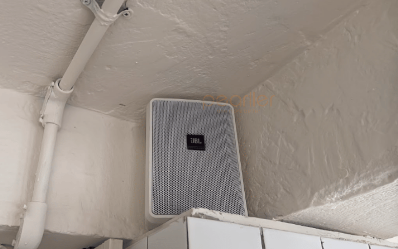 1 Loa treo tường JBL Control 23 1