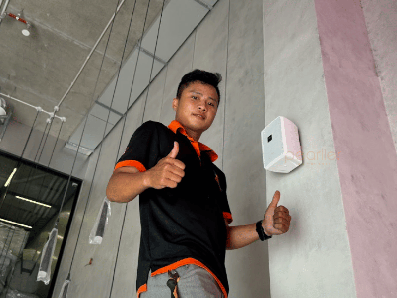 1 Loa Treo Tường JBL Control 23 1L