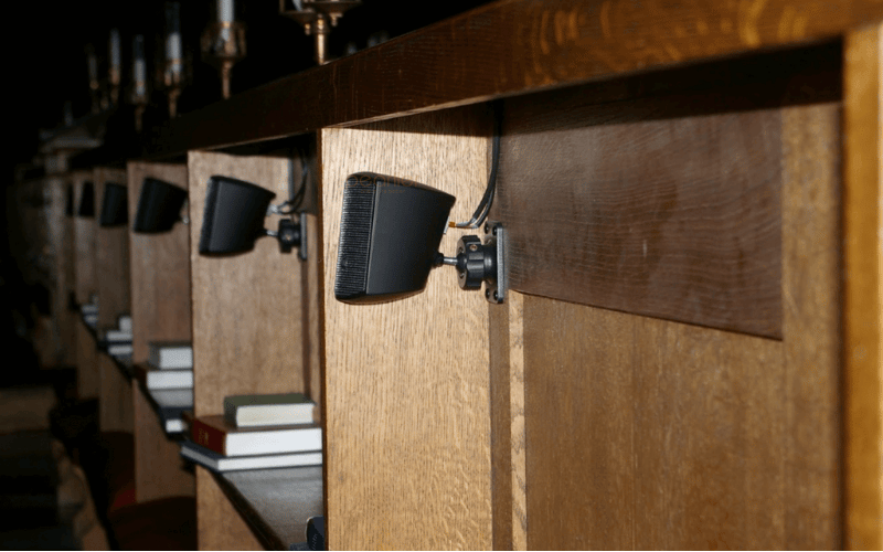 1 Loa Treo Tường JBL Control 52