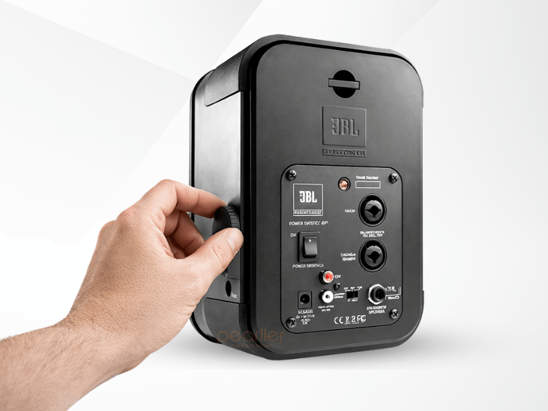 1 Loa Treo Tường JBL Control C2PM