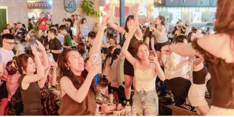 he thong am thanh nha hang choi dj pearller ce12 (2)