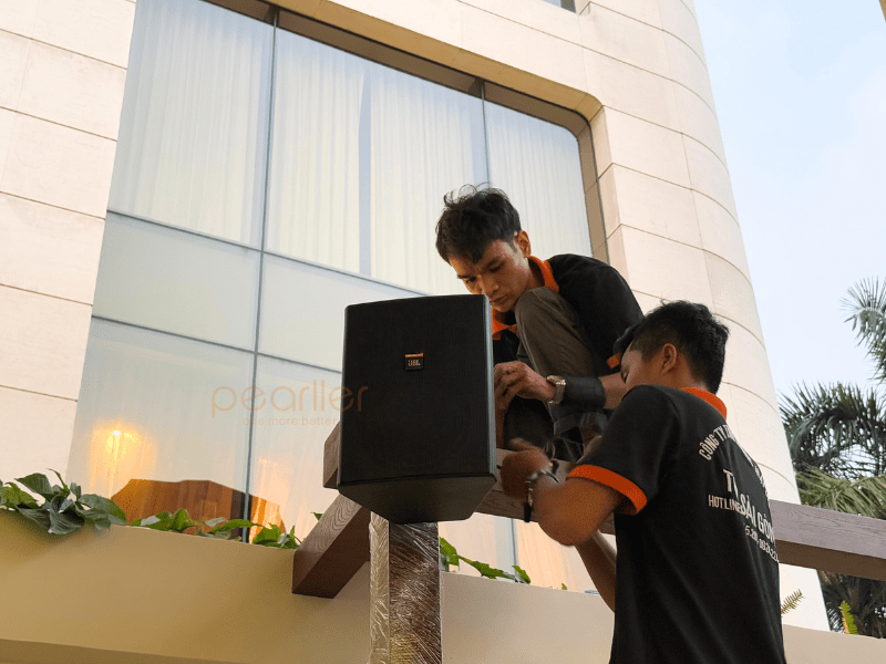 he thong loa treo tuong jbl control 28 1
