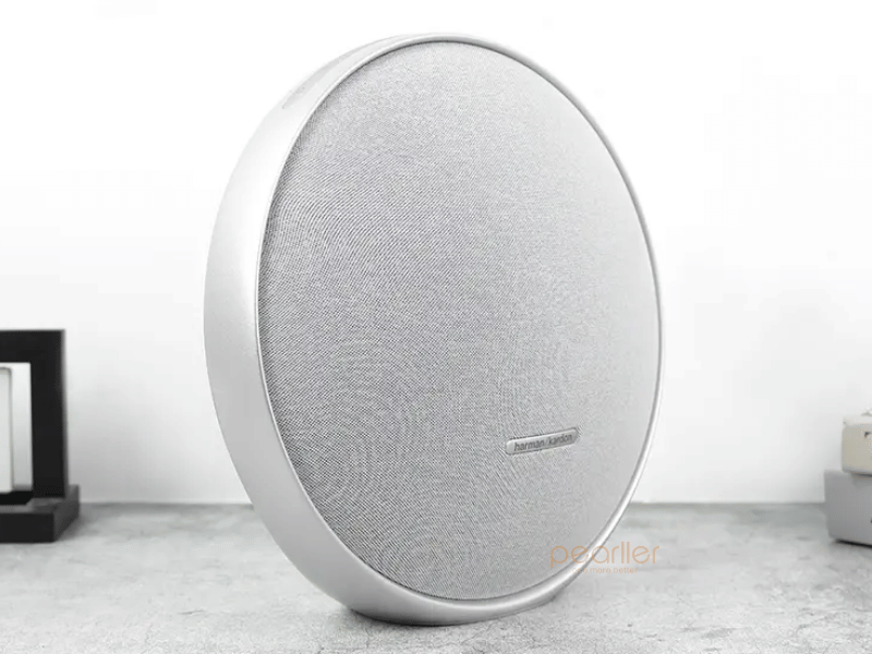 2Harman Kardon Onyx Studio 9