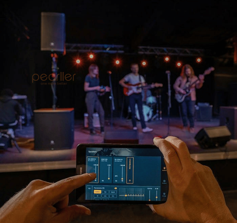 1loa san khau jbl eon715