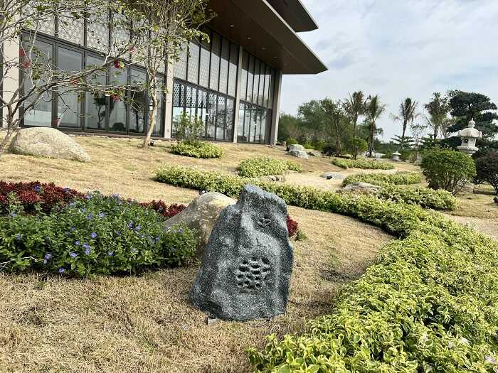 loa san vuon (10)